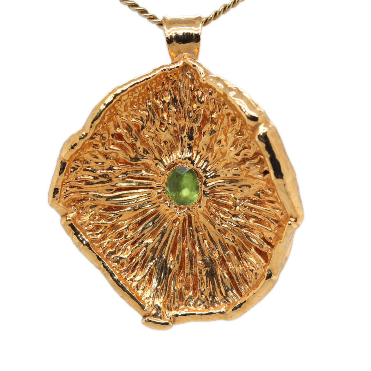 24k Special Collection Cap Pendant with Peridot and White Sapphire